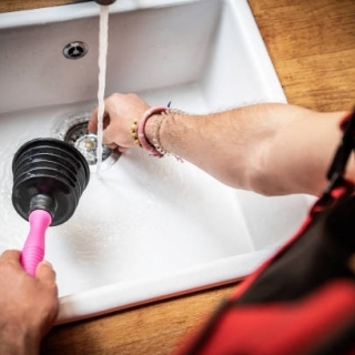 Desentupidora de cozinha Sanitização Votorantim Higienização de Reservatório Sorocaba Desentupidora de cozinha Desentupidora Sorocaba Desratização Araçoiaba da Serra